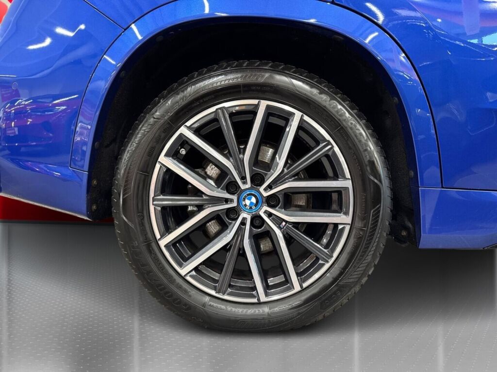 BMW iX1 2023 