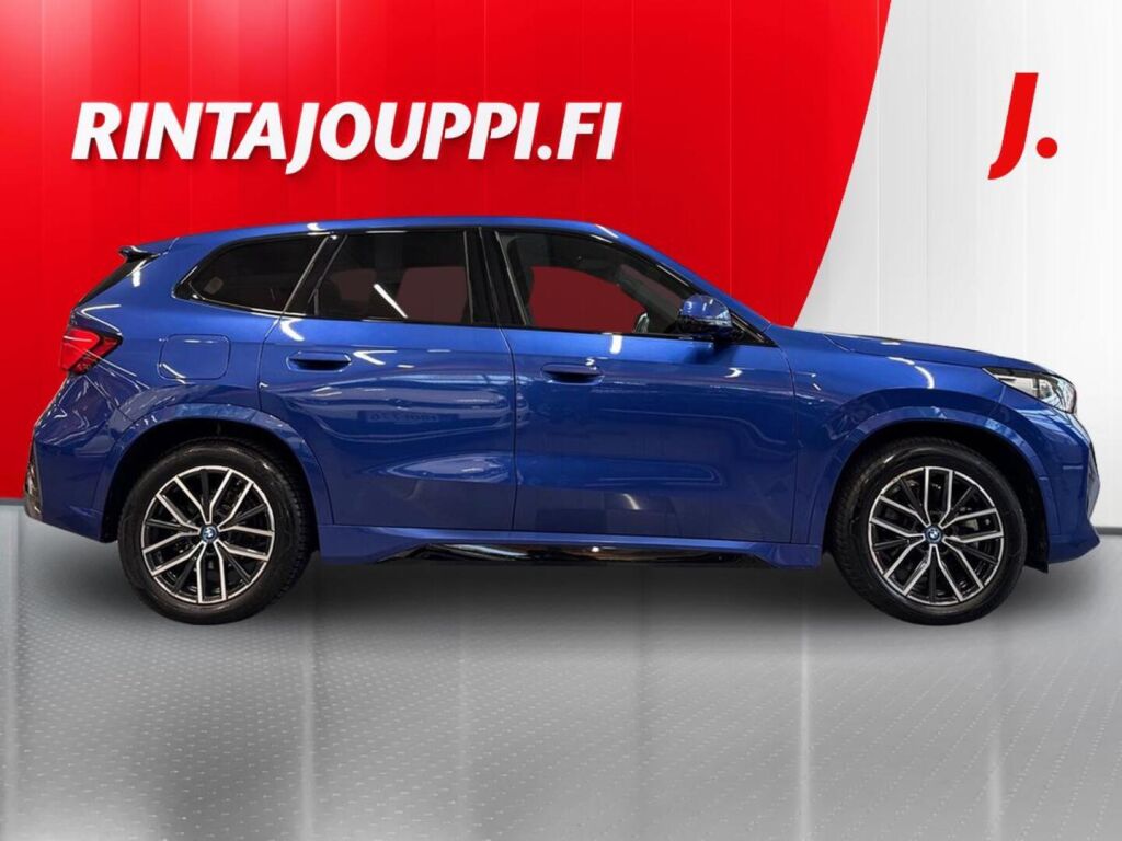 BMW iX1 2023 
