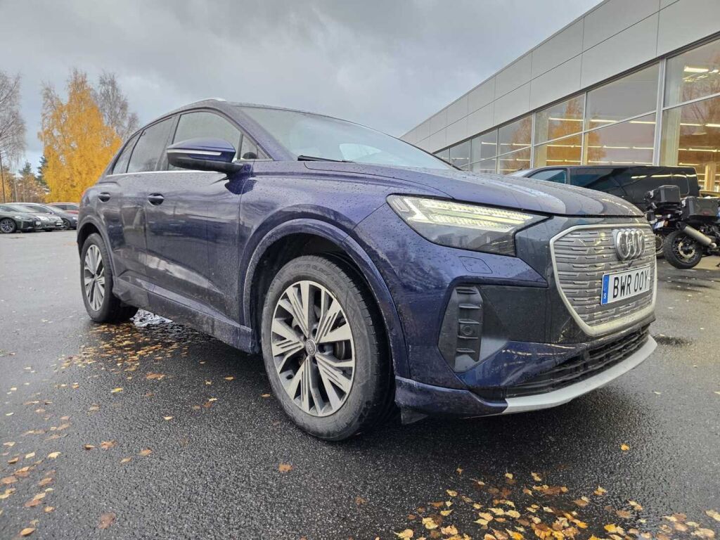 Audi Q4 e-tron 2023 Sininen (Navarra Blue)