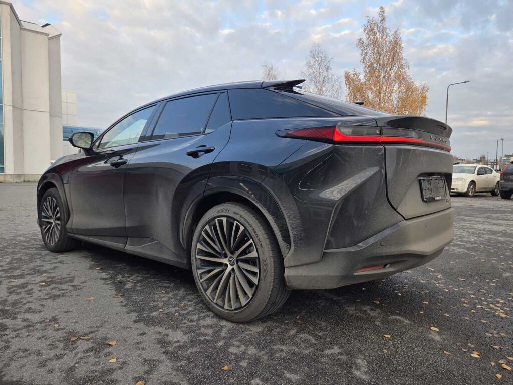 Lexus RZ 2024 Musta (Caviar Metallic)