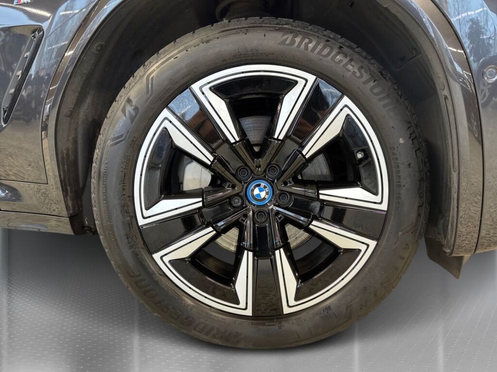 BMW iX3 2023 HArmaa (Sophisto Grey Brilliant Metallic)