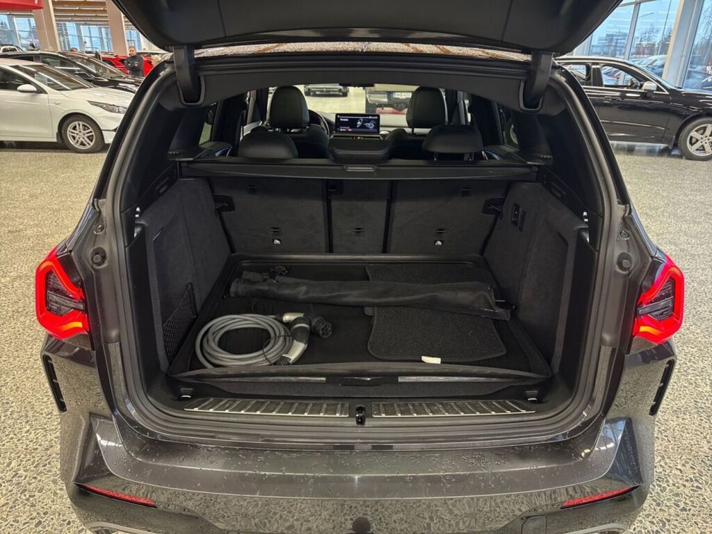 BMW iX3 2023 HArmaa (Sophisto Grey Brilliant Metallic)