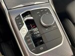 BMW 330 2025 Sininen