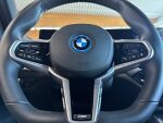 BMW 330 2025 Sininen