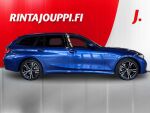 BMW 330 2025 Sininen