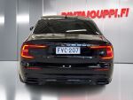 Volvo S60 2020 Musta