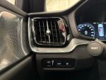 Volvo S60 2020 Musta