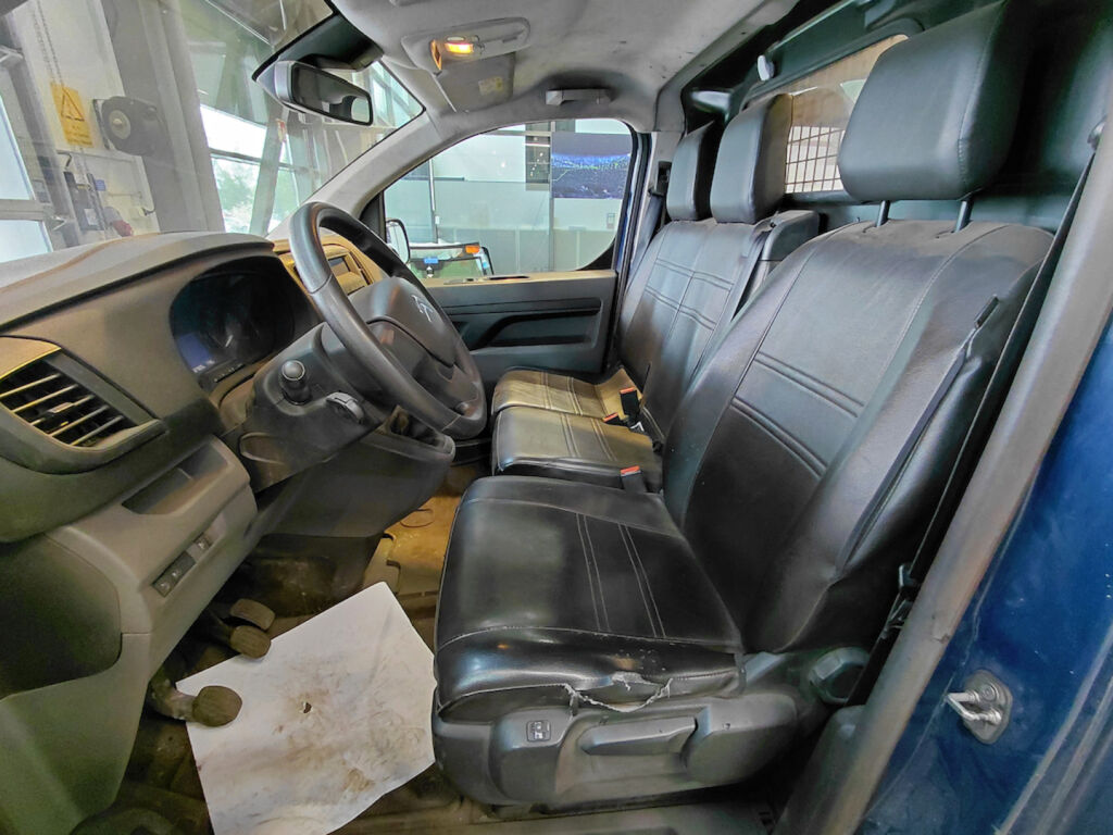 Citroen Jumpy 2020 Sininen