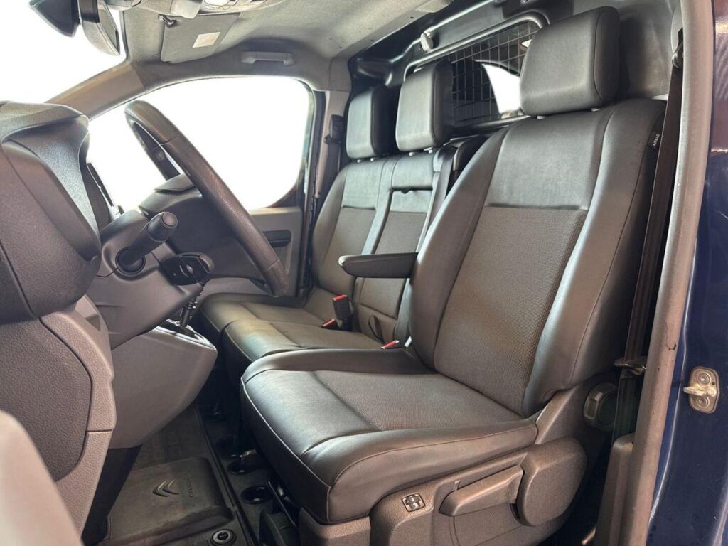 Citroen Jumpy 2020 Sininen