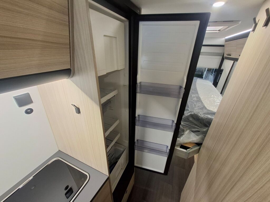 Sun living V 65 GX 2026 Musta