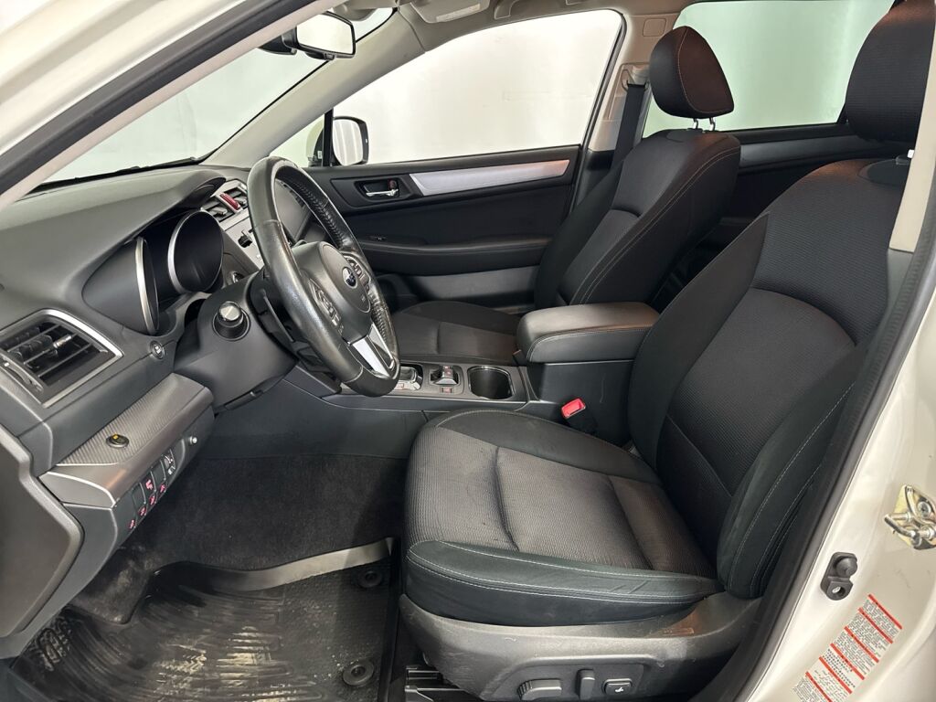 Subaru OUTBACK 2017 9