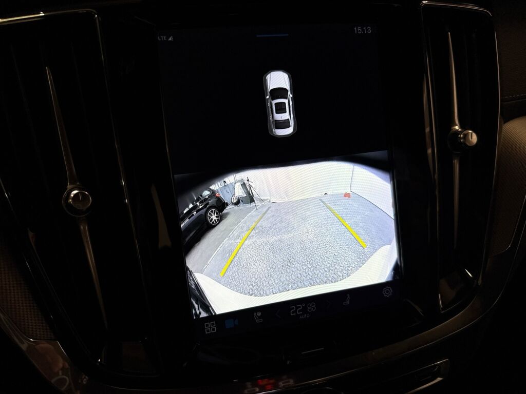 Volvo S60 2024 CRYSTAL WHITE PEARL