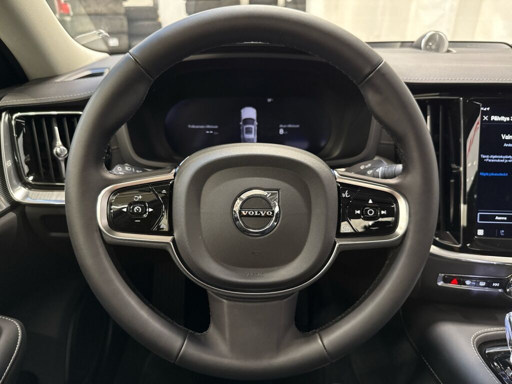 Volvo S60 2024 ONYX BLACK