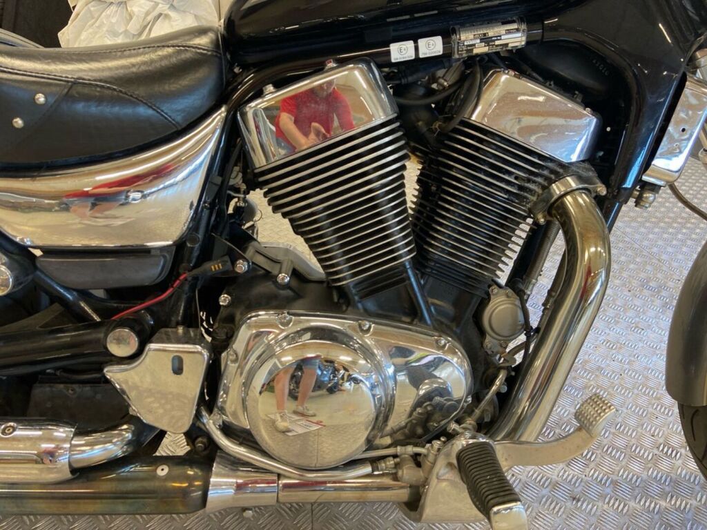 Suzuki INTRUDER 2002 