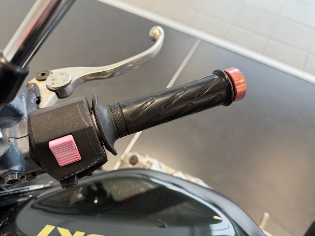 Suzuki GSF 1996 