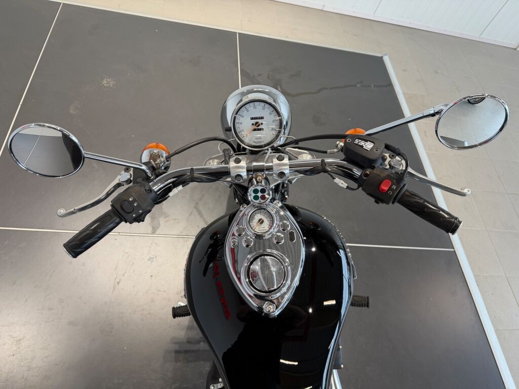 Triumph Speedmaster 2005 