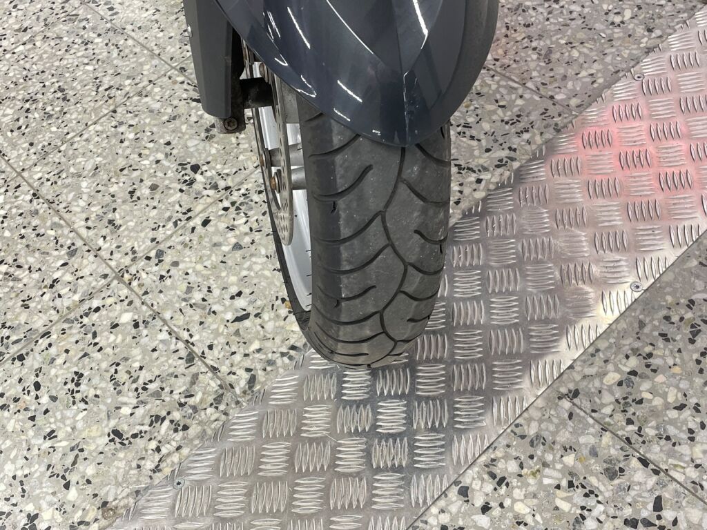 BMW R 2005 Valkoinen