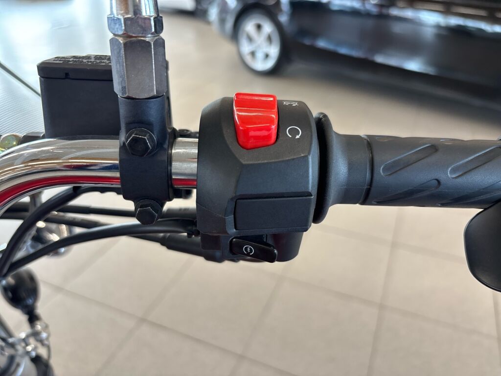 Moto guzzi 750 NEVADA CLASSIC 2005 Punainen