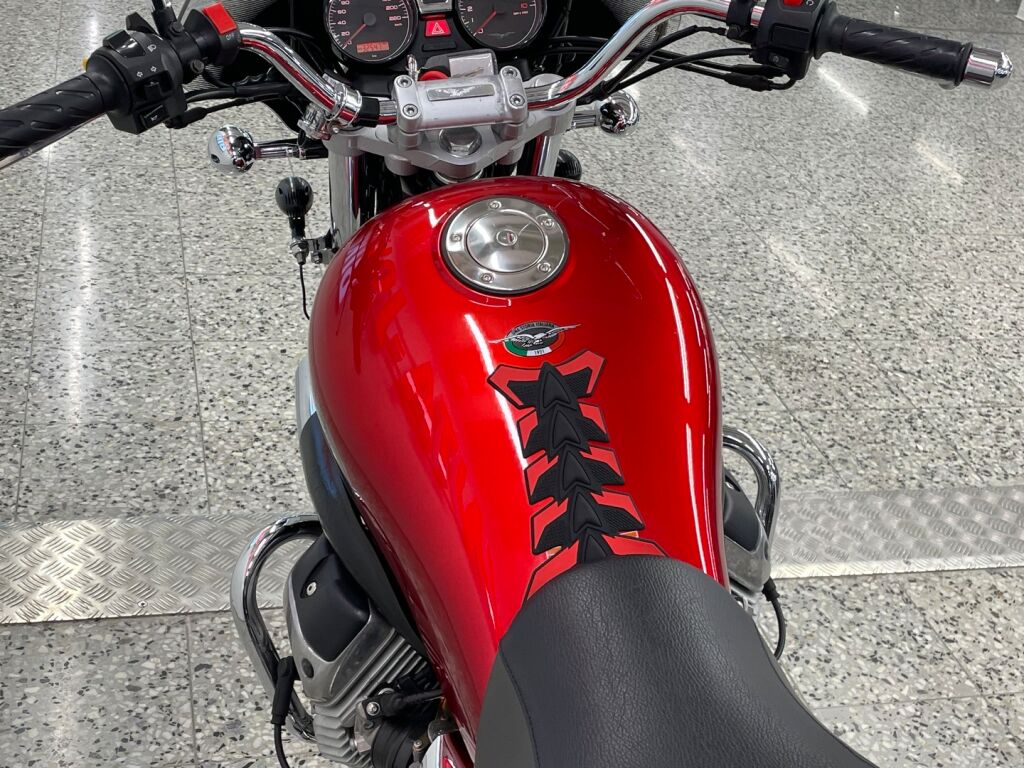 Moto guzzi 750 NEVADA CLASSIC 2005 Punainen