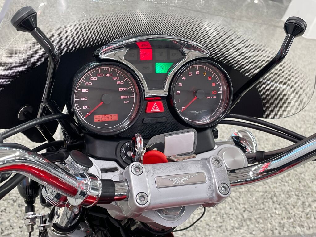 Moto guzzi 750 NEVADA CLASSIC 2005 Punainen