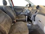 Toyota Yaris 2001 Punainen