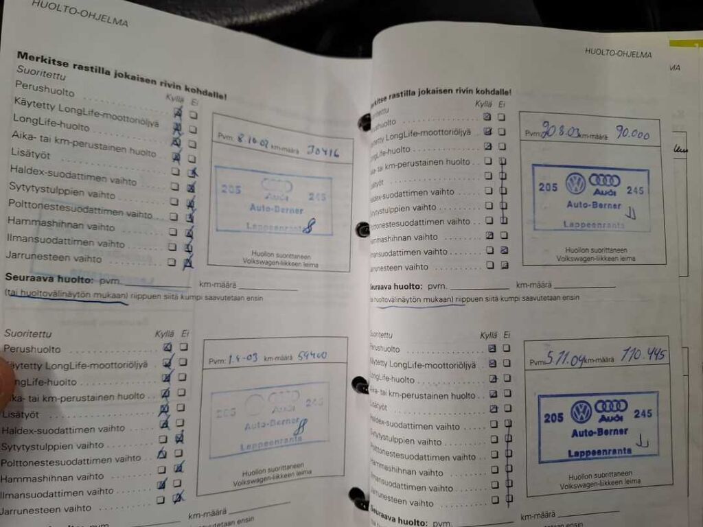 Volkswagen GOLF 2001 Musta