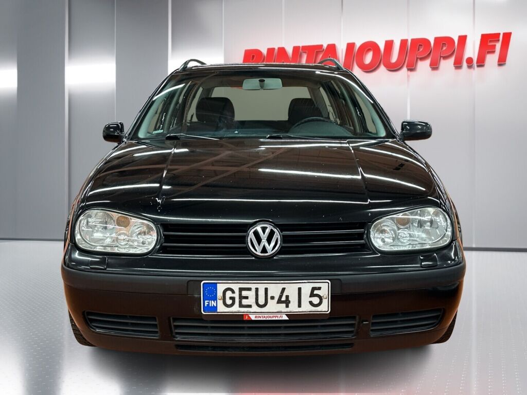 Volkswagen GOLF 2001 Musta