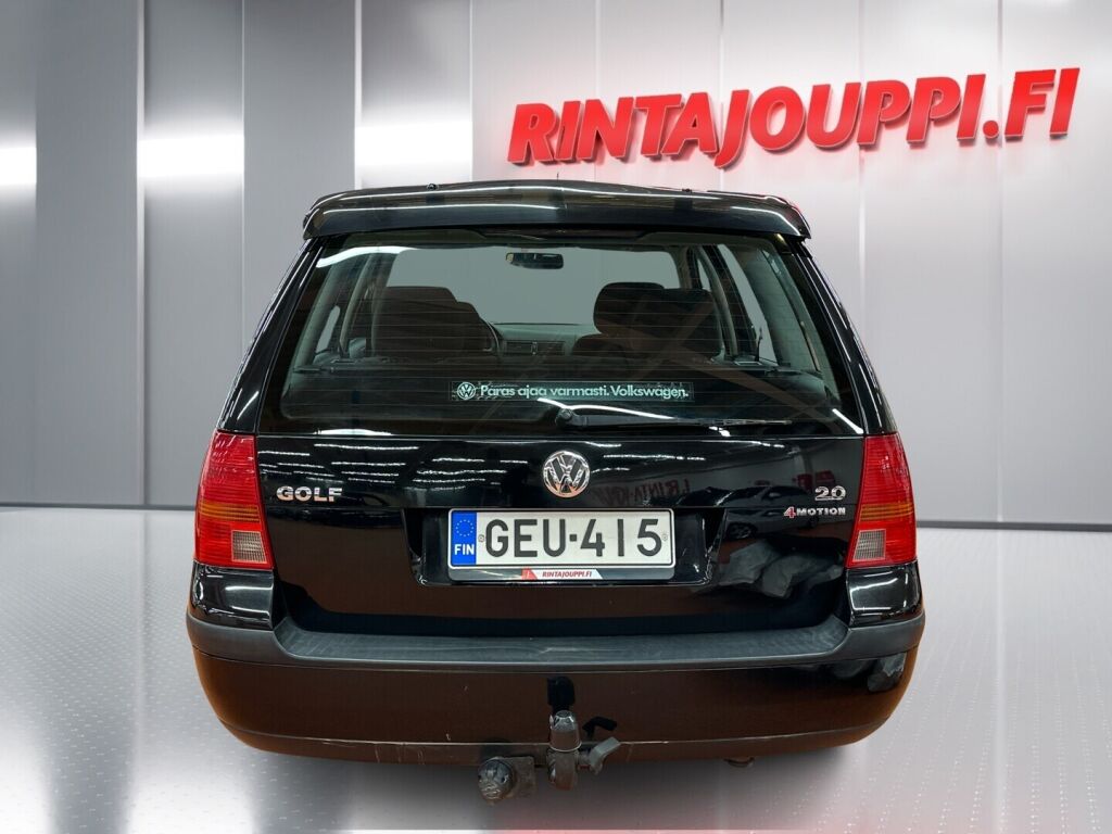 Volkswagen GOLF 2001 Musta