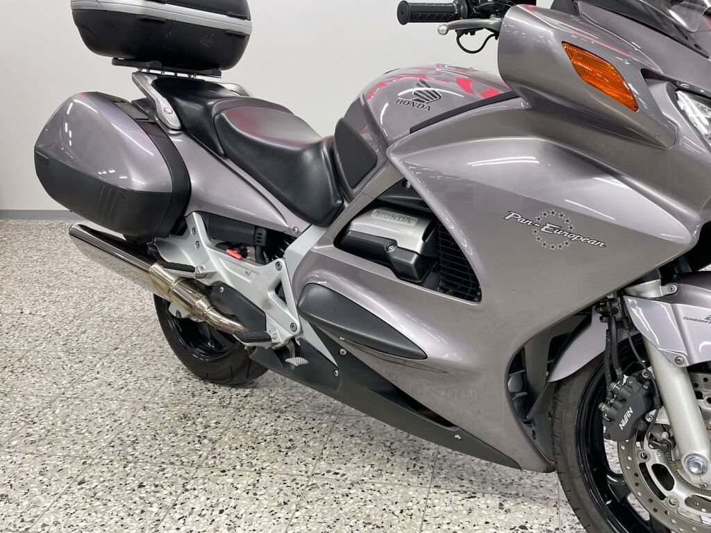 Honda ST 2002 JRJ%O 80
