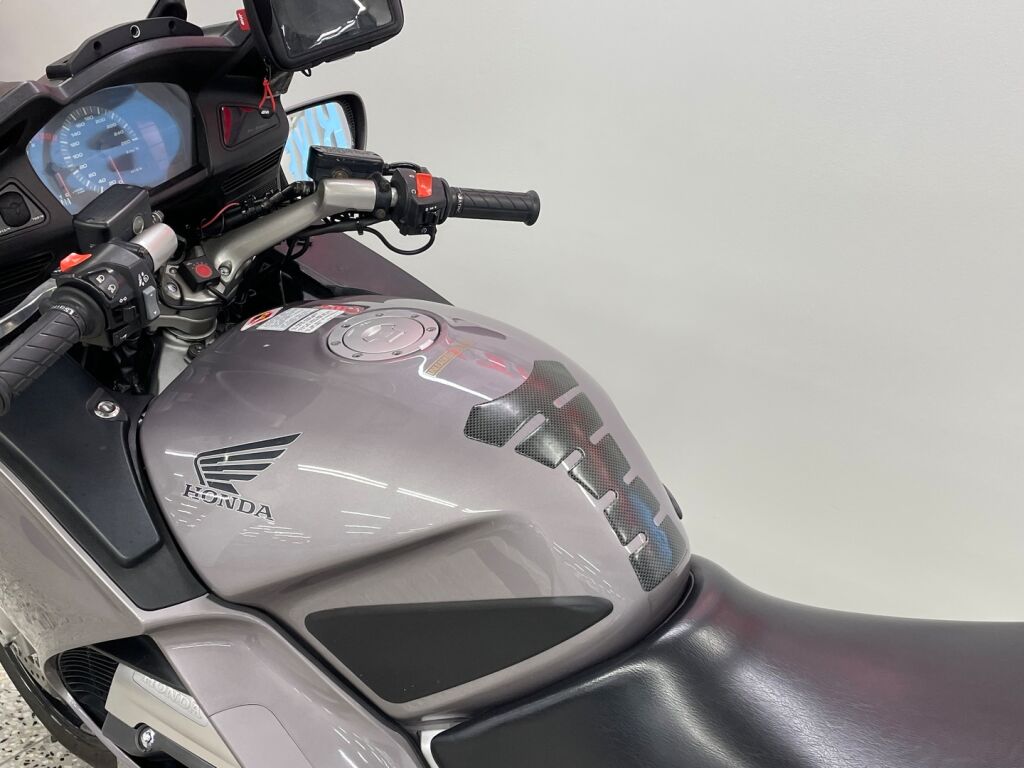 Honda ST 2002 JRJ%O 80
