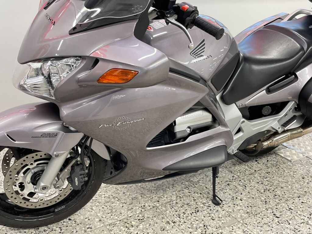 Honda ST 2002 JRJ%O 80