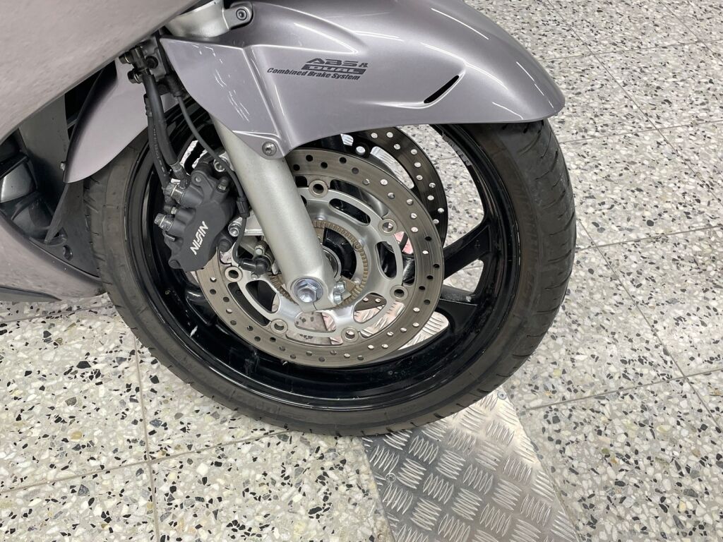 Honda ST 2002 JRJ%O 80