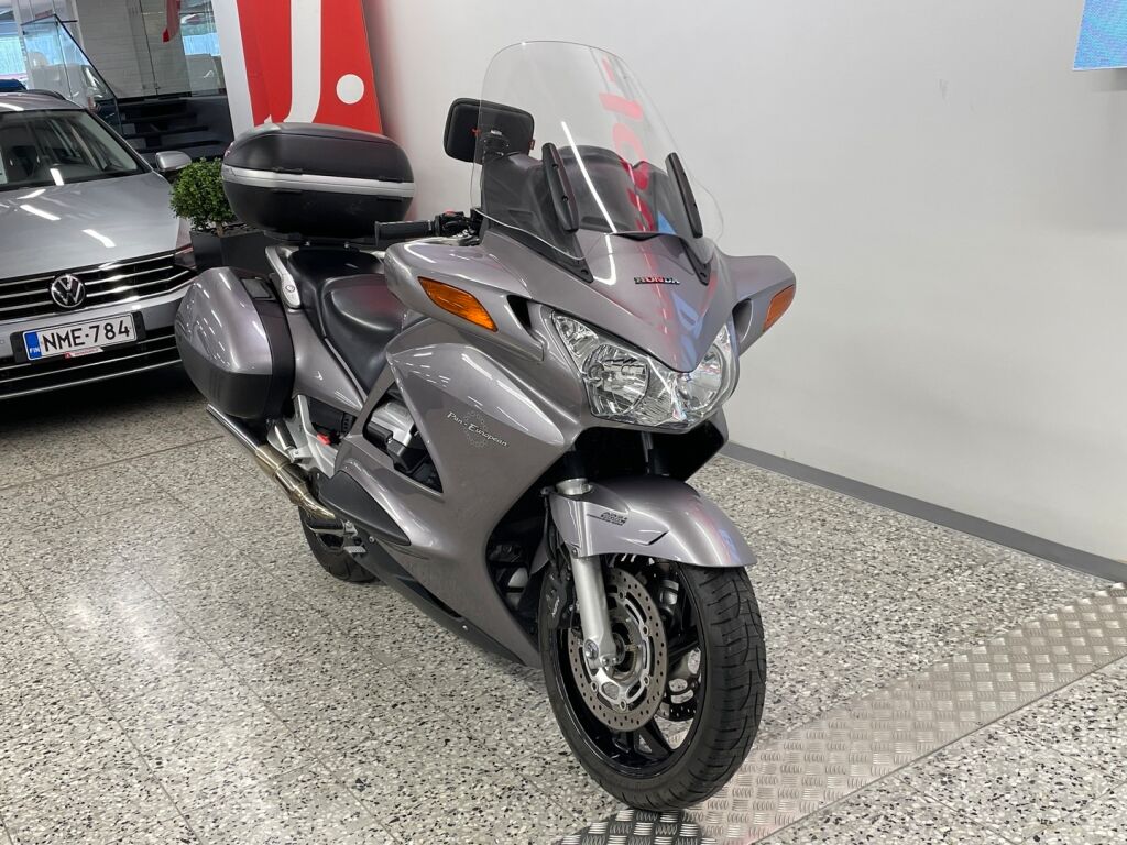 Honda ST 2002 JRJ%O 80