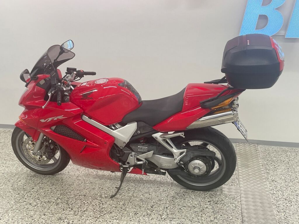 Honda VFR 2006 Punainen
