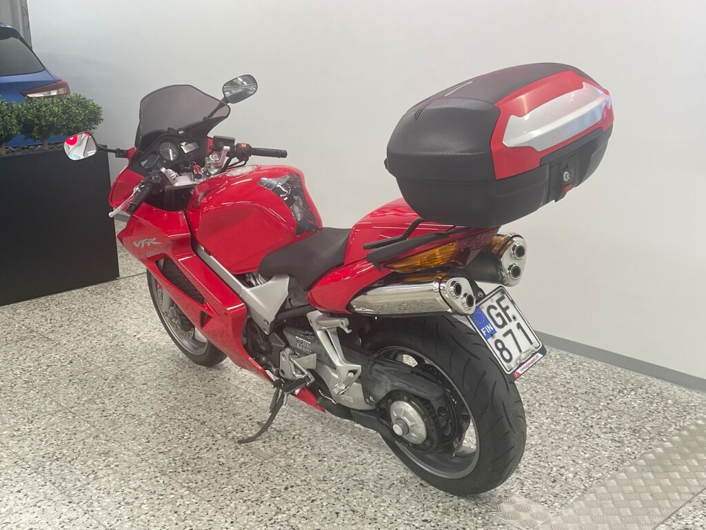 Honda VFR 2006 Punainen