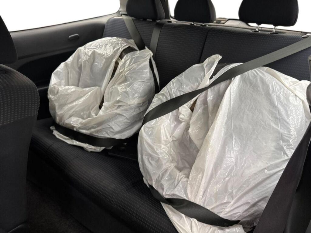 Honda Civic 2003 Punainen