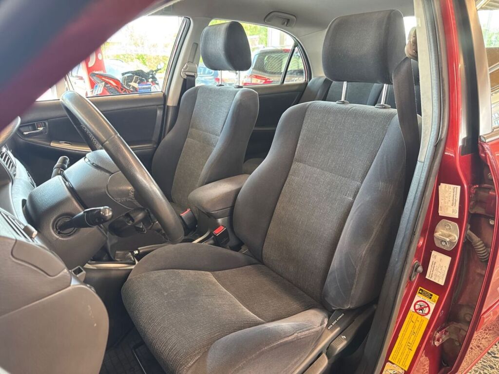 Toyota Corolla 2003 Punainen