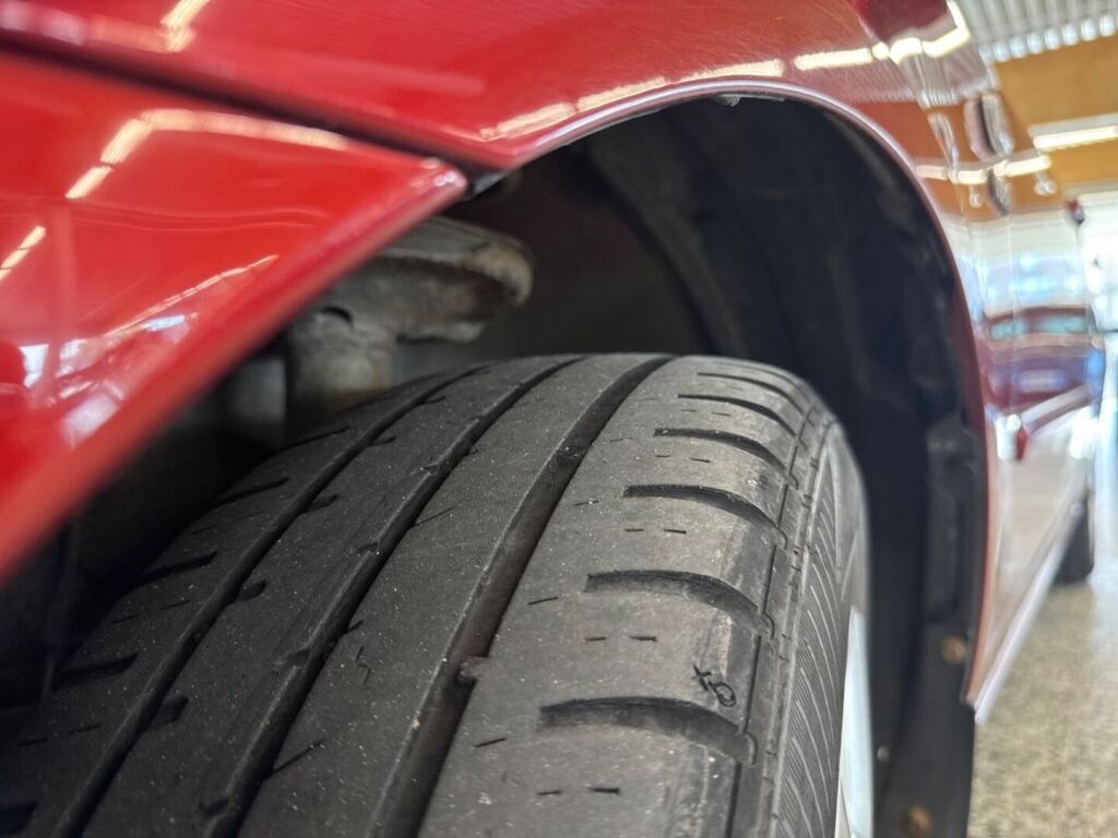 Toyota Corolla 2003 Punainen