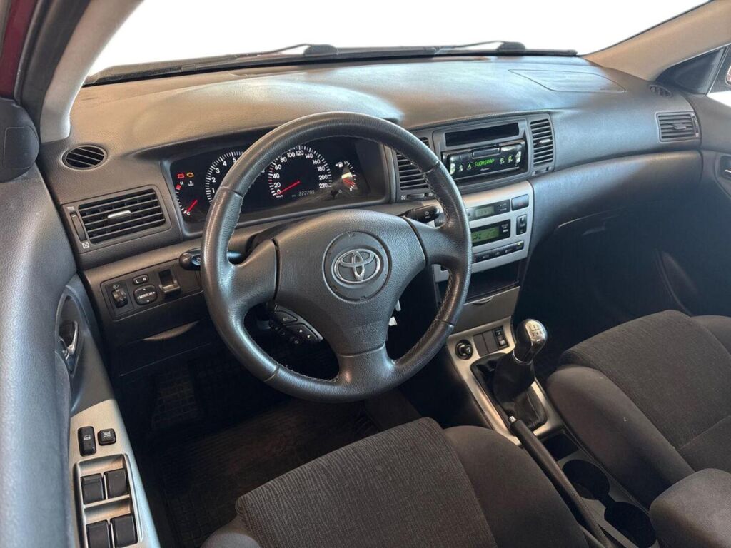 Toyota Corolla 2003 Punainen