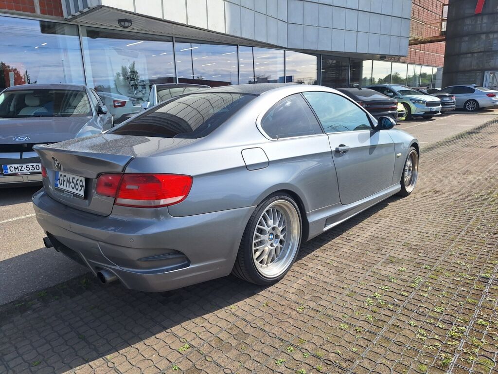 BMW 335 2006 Harmaa