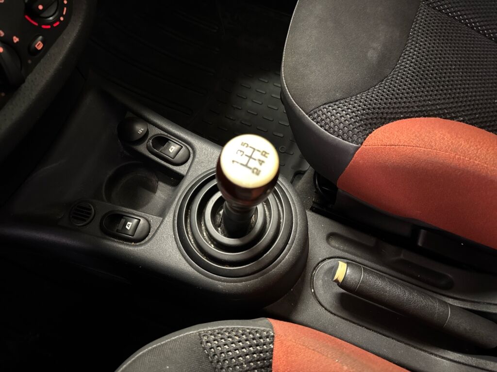 Citroen C2 2004 Musta