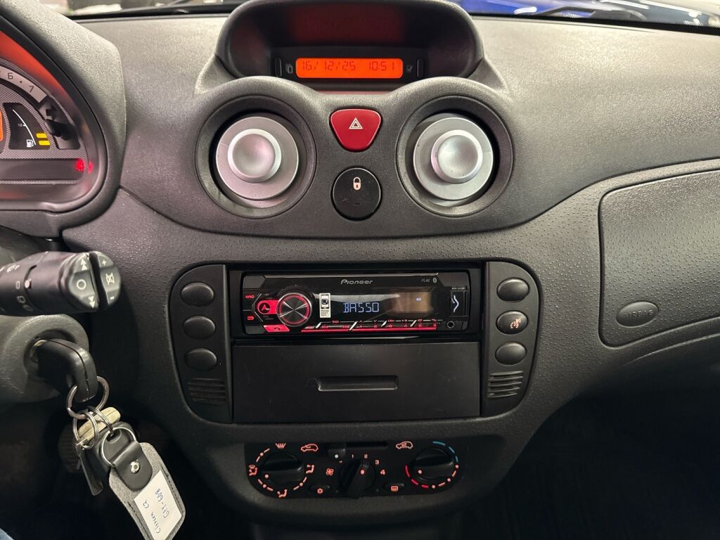 Citroen C2 2004 Musta