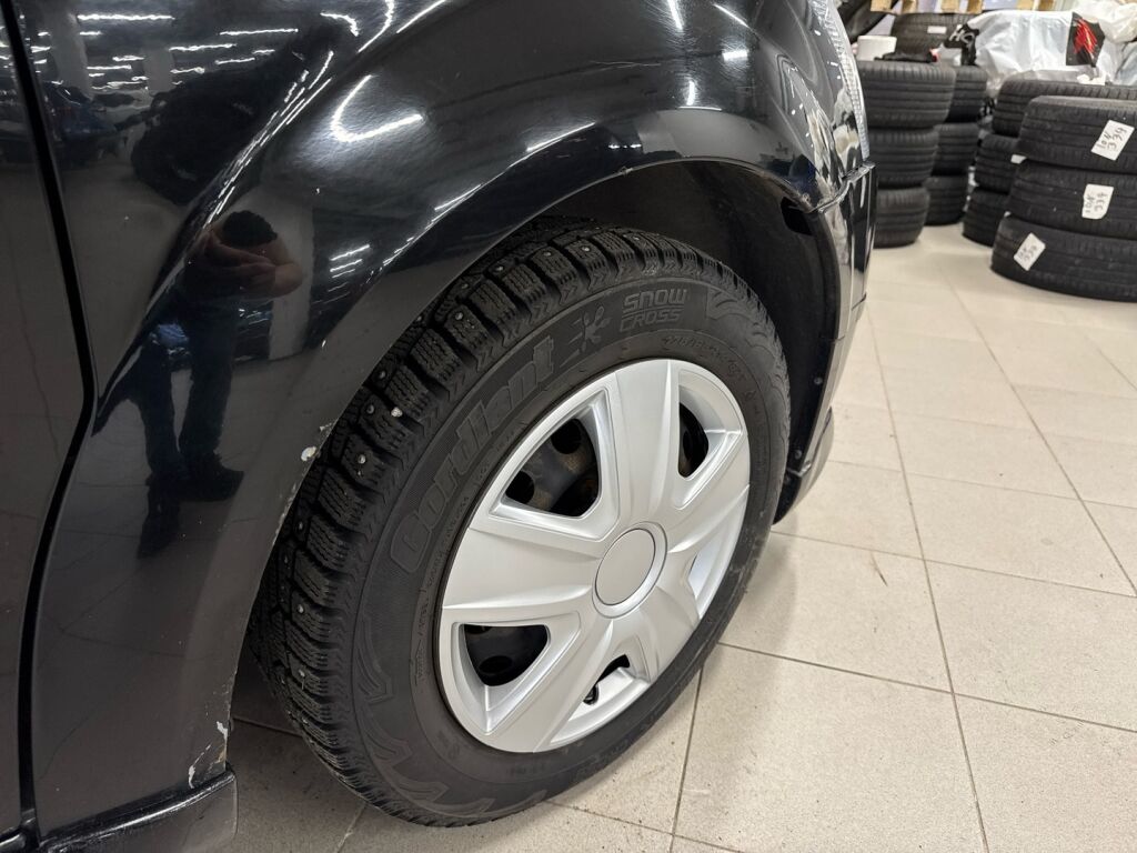 Citroen C2 2004 Musta