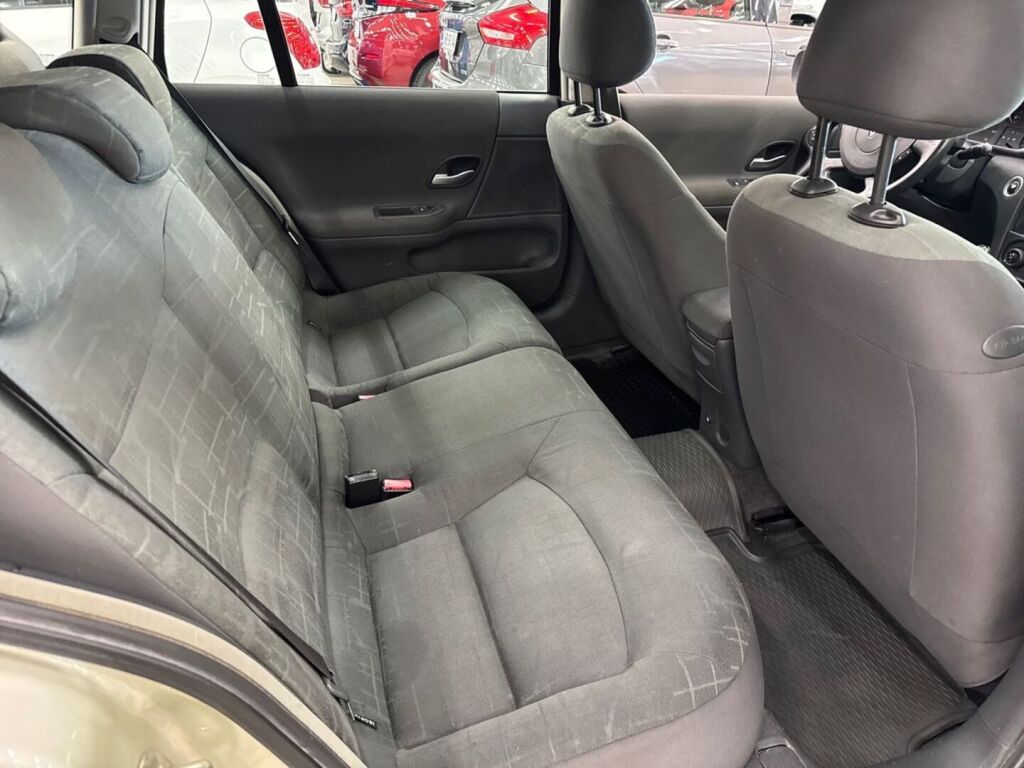 Renault Laguna 2004 Ruskea (beige)