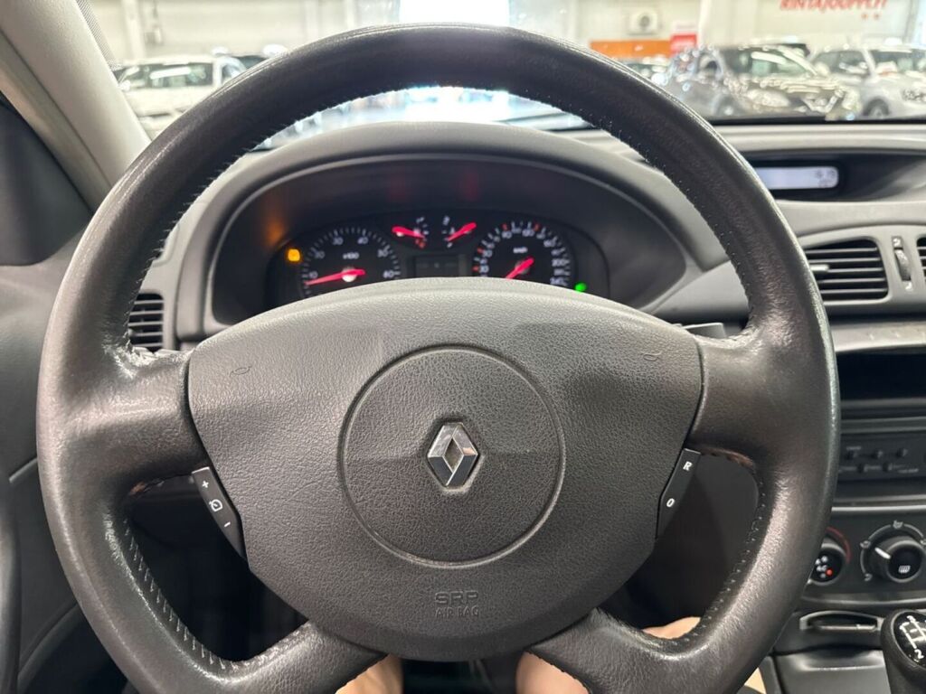 Renault Laguna 2004 Ruskea (beige)