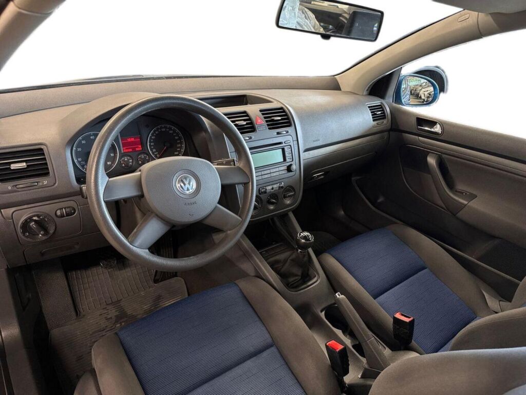 Volkswagen Golf 1,6 75 kW Trendline 3d 2005, kuva 7/19