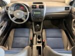 Volkswagen Golf 2005 Sininen