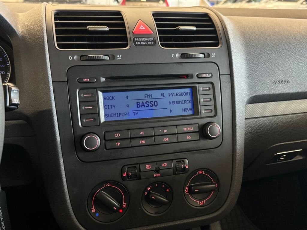 Volkswagen Golf 2005 Sininen