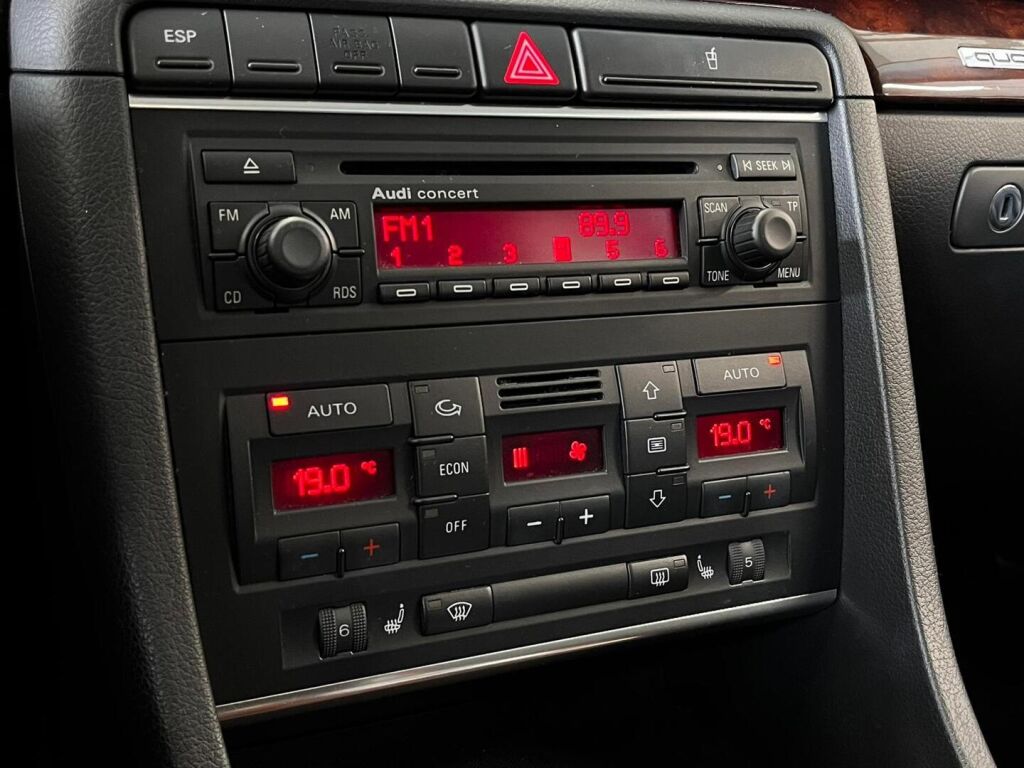 Audi A4 2005 Sininen