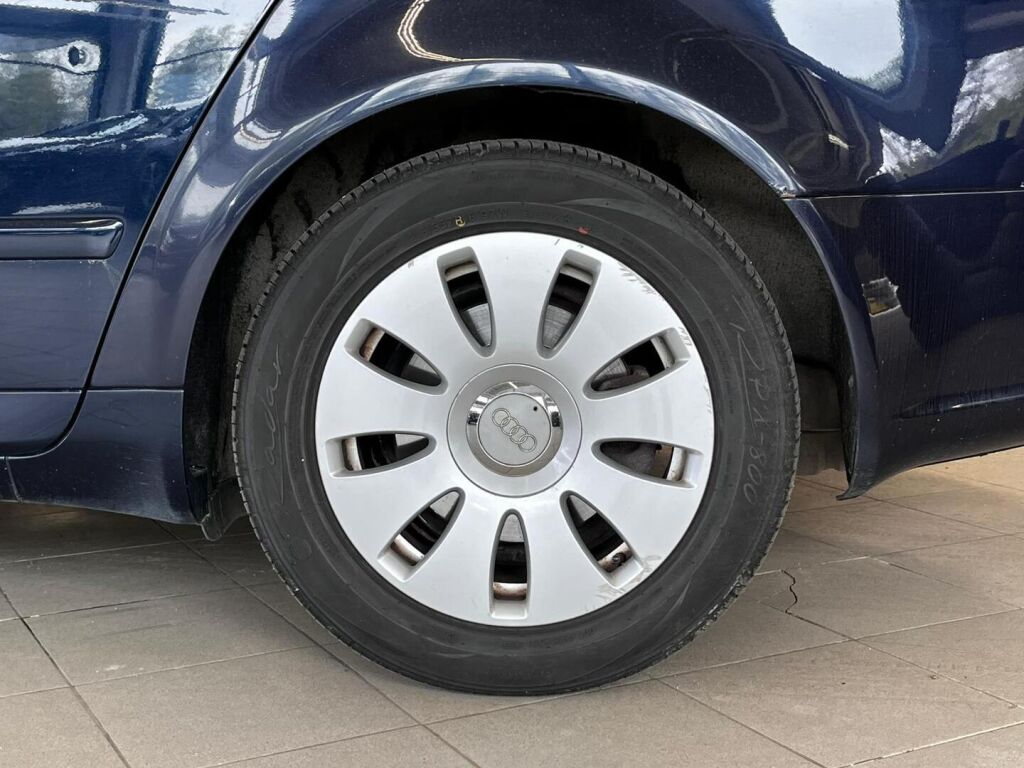 Audi A4 2005 Sininen